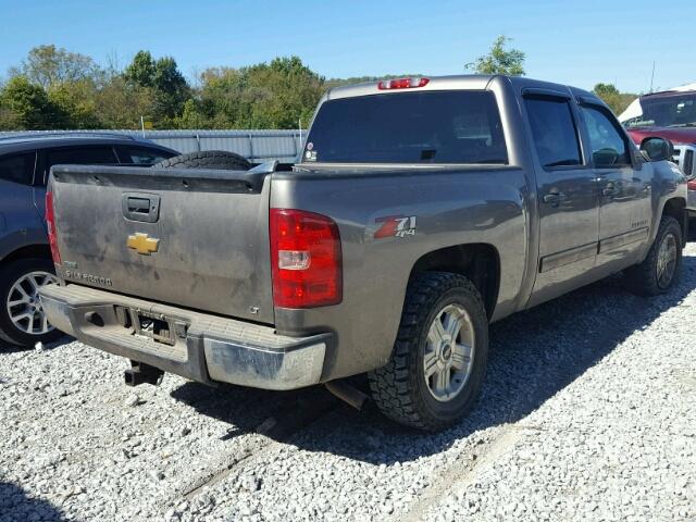 1GCPKSE76CF140324 - 2012 CHEVROLET SILVERADO SILVER photo 4