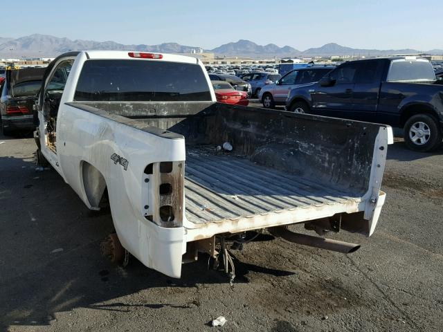 1GCHK29K37E583142 - 2007 CHEVROLET SILVERADO WHITE photo 3