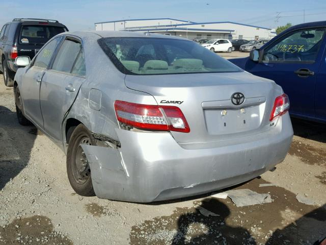 4T1BF3EK0AU053970 - 2010 TOYOTA CAMRY BASE SILVER photo 3