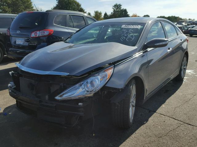 5NPEC4AB3BH273878 - 2011 HYUNDAI SONATA GRAY photo 2