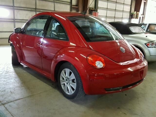 3VWPW31C69M505880 - 2009 VOLKSWAGEN NEW BEETLE 红色 照片 3