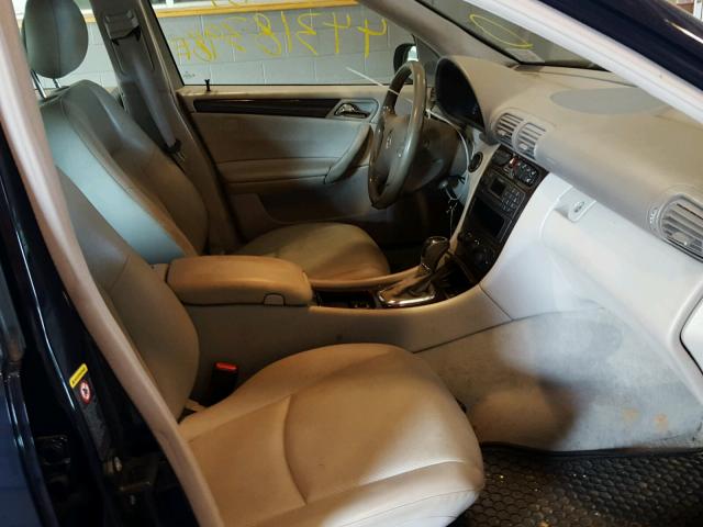 WDBRF81J64F453715 - 2004 MERCEDES-BENZ C 240 4MAT BLUE photo 5