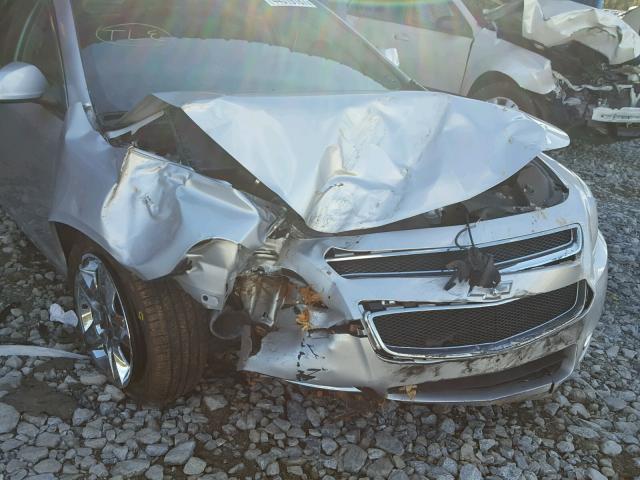 1G1ZC5EB1AF152818 - 2010 CHEVROLET MALIBU ვერცხლისფერი ფოტო 9