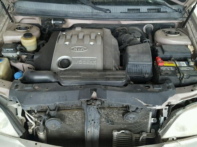 KNDUP131146542508 - 2004 KIA SEDONA EX TAN photo 7