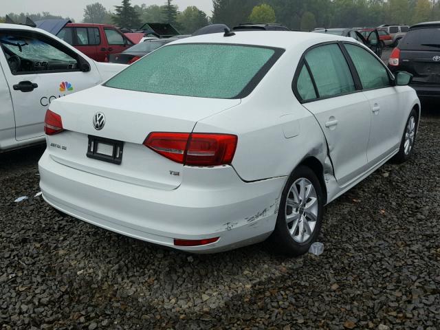 3VWD17AJ0FM282285 - 2015 VOLKSWAGEN JETTA SE WHITE photo 4