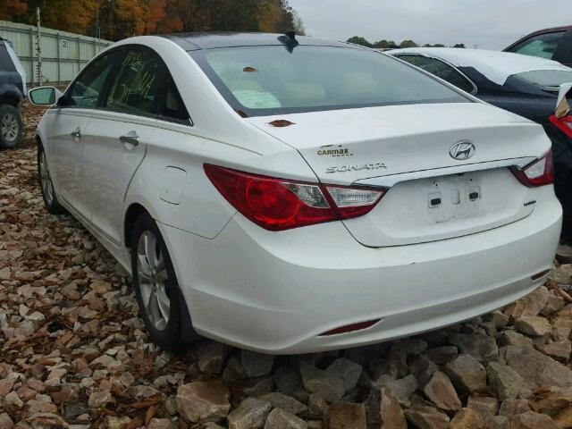 5NPEC4AC0DH632180 - 2013 HYUNDAI SONATA SE WHITE photo 3