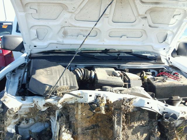 1GCDS136658152911 - 2005 CHEVROLET COLORADO WHITE photo 7