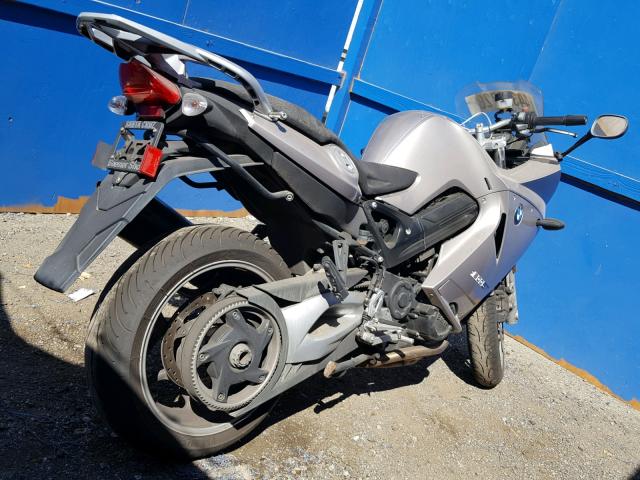 WB1024405AZR12239 - 2010 BMW F800 ST GOLD photo 4