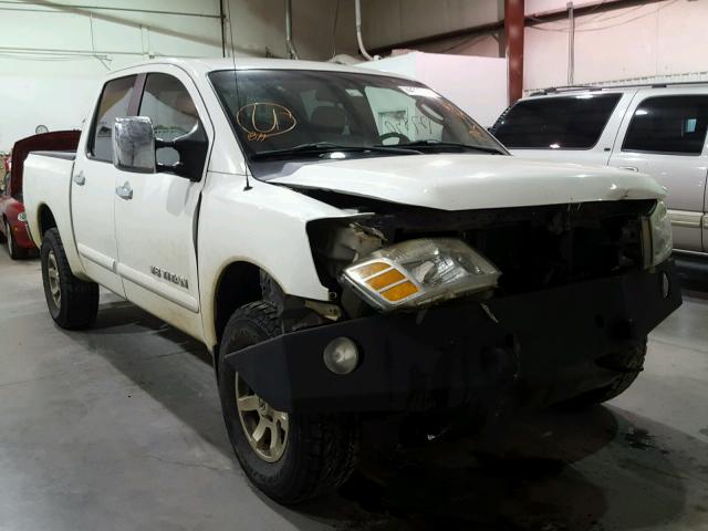 1N6BA07B35N557005 - 2005 NISSAN TITAN XE WHITE photo 1