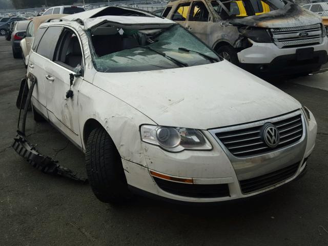 WVWLK73C68E007216 - 2008 VOLKSWAGEN PASSAT WAG WHITE photo 1