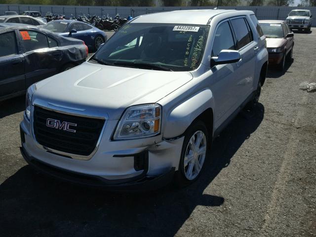 2GKALMEK9H6312340 - 2017 GMC TERRAIN SL SILVER photo 2