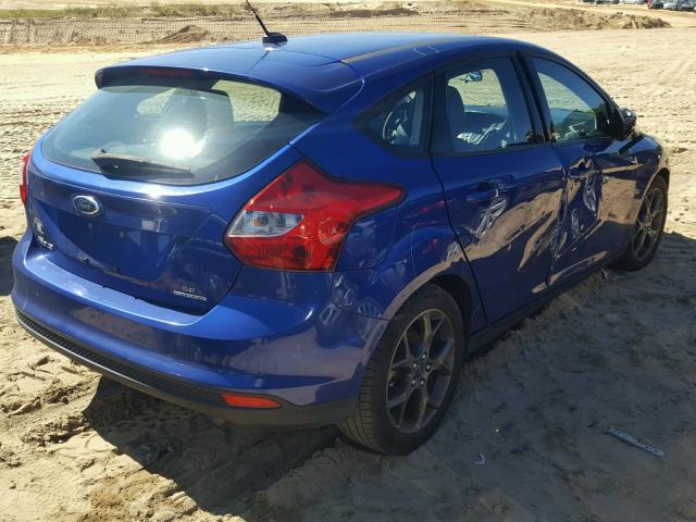 1FADP3K26DL300309 - 2013 FORD FOCUS SE BLUE photo 4