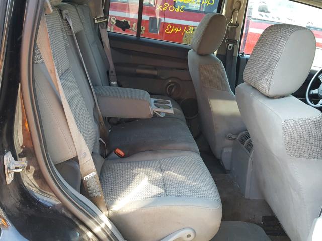 1J8HG48NX6C288910 - 2006 JEEP COMMANDER 黑色 照片 6