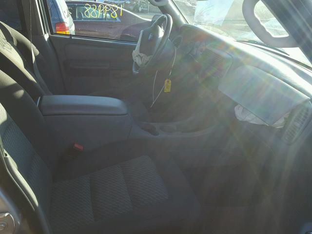 1FMZU67E13UA00758 - 2003 FORD EXPLORER S SILVER photo 5