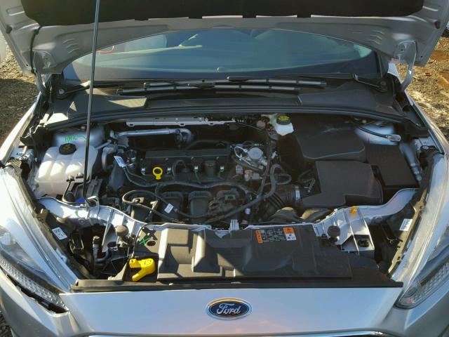 1FADP3F27HL312713 - 2017 FORD FOCUS SE SILVER photo 7