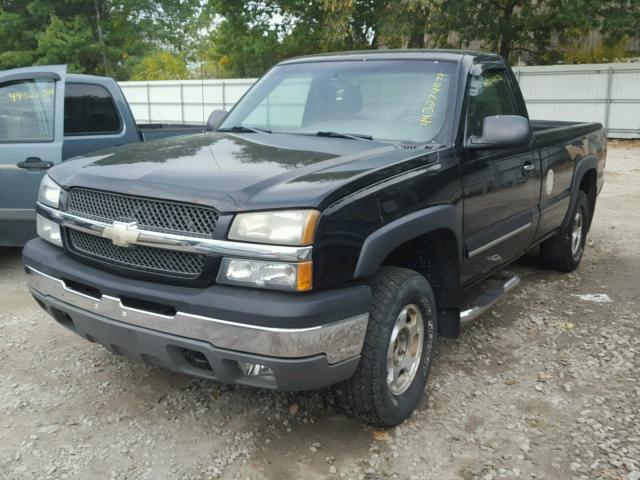 1GCEK14T64E195850 - 2004 CHEVROLET SILVERADO BLACK photo 2