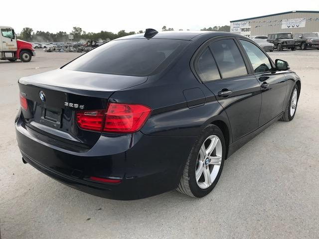 WBA3D5C51EKX97860 - 2014 BMW 328 D BLUE photo 4