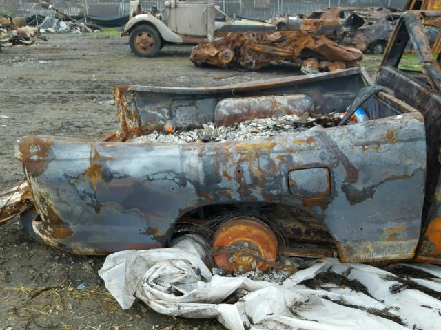 1N6ED26T71C375565 - 2001 NISSAN FRONTIER K BURN photo 9