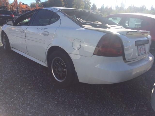 2G2WP522341221463 - 2004 PONTIAC GRAND PRIX WHITE photo 3