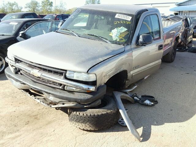 1GCEK19T92E291218 - 2002 CHEVROLET SILVERADO BEIGE photo 2