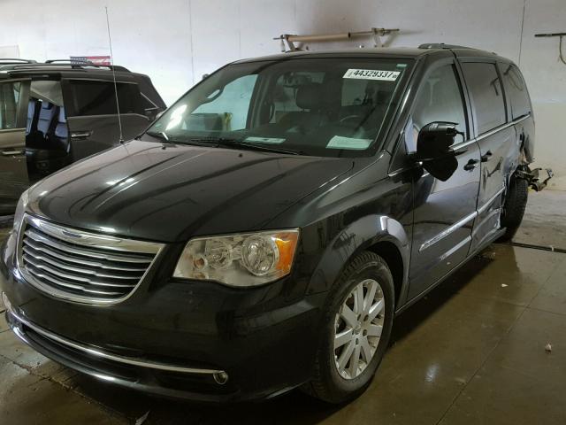 2C4RC1BG4DR774598 - 2013 CHRYSLER TOWN & COU BLACK photo 2