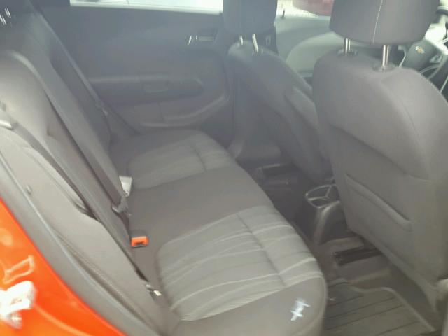 1G1JD6SB2D4197688 - 2013 CHEVROLET SONIC LT Қызыл фото 6