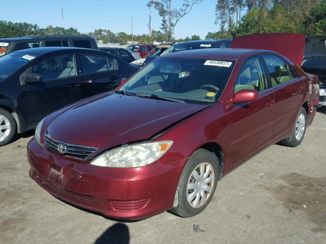 4T1BE30K75U069762 - 2005 TOYOTA CAMRY BURGUNDY photo 2