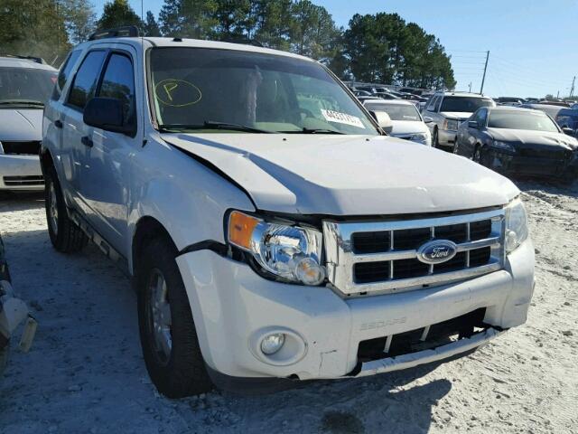 1FMCU0D74BKB85374 - 2011 FORD ESCAPE XLT WHITE photo 1