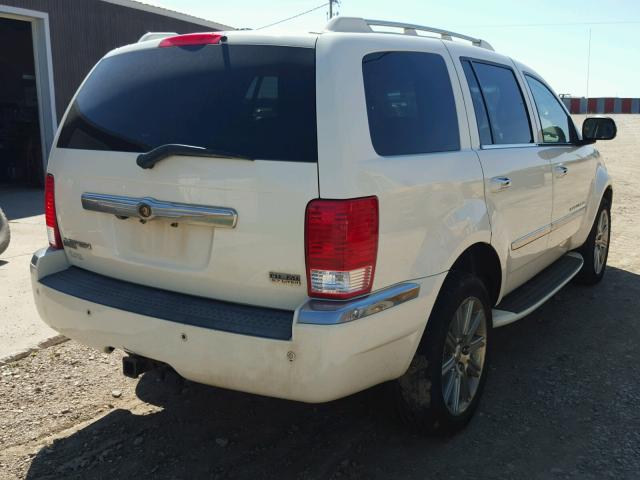 1A8HW58258F119166 - 2008 CHRYSLER ASPEN LIMI CREAM photo 4