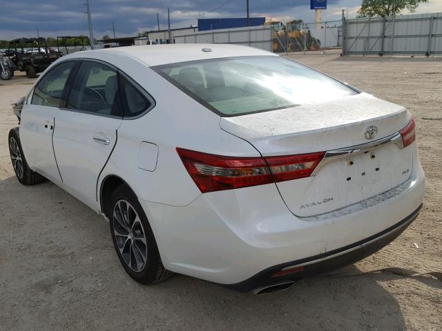 4T1BK1EB7JU270349 - 2018 TOYOTA AVALON XLE WHITE photo 3