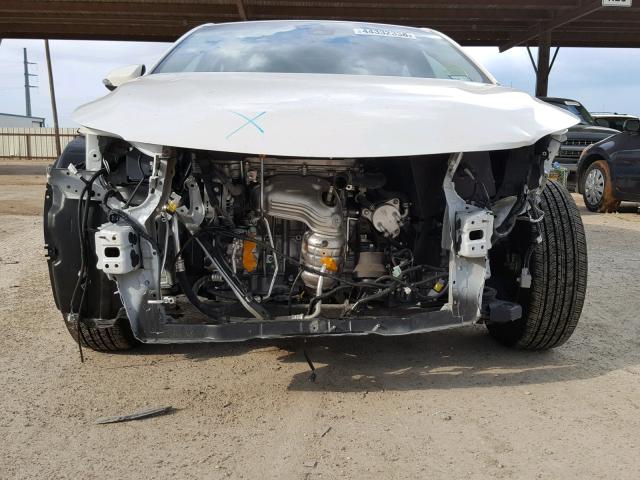 4T1BK1EB7JU270349 - 2018 TOYOTA AVALON XLE WHITE photo 9