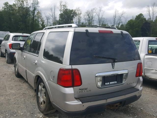 5LMFU28575LJ00881 - 2005 LINCOLN NAVIGATOR GRAY photo 3