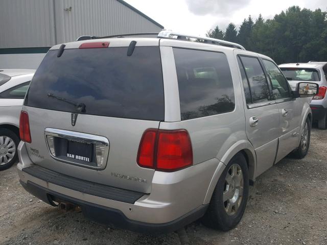 5LMFU28575LJ00881 - 2005 LINCOLN NAVIGATOR GRAY photo 4
