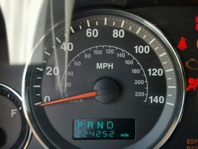 1J8HH48N36C226536 - 2006 JEEP COMMANDER BURGUNDY photo 8