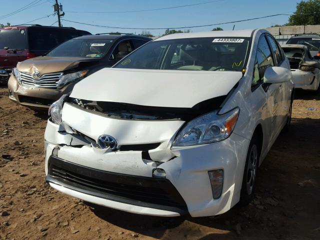 JTDKN3DU7D5672994 - 2013 TOYOTA PRIUS WHITE photo 2