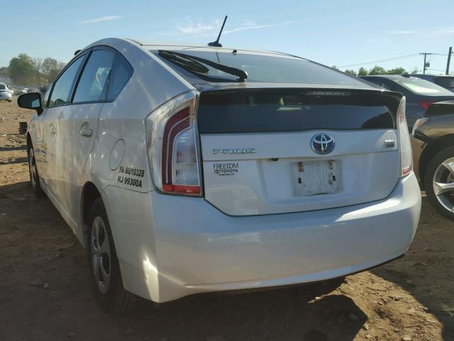 JTDKN3DU7D5672994 - 2013 TOYOTA PRIUS WHITE photo 3