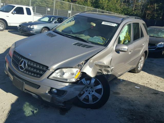 4JGBB86E36A081451 - 2006 MERCEDES-BENZ ML 350 SILVER photo 2