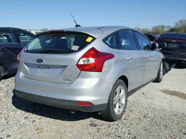 1FADP3K29EL373160 - 2014 FORD FOCUS SE SILVER photo 4