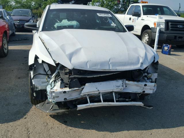 1FAHP2MK0GG105537 - 2016 FORD TAURUS POL WHITE photo 9