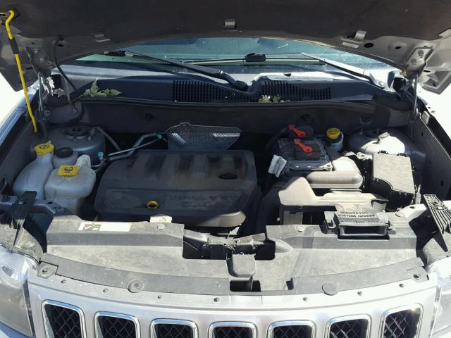 1C4NJDBB3ED841268 - 2014 JEEP COMPASS SP 银色 照片 7