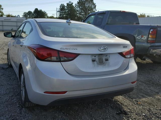 5NPDH4AE5GH702453 - 2016 HYUNDAI ELANTRA SE SILVER photo 3