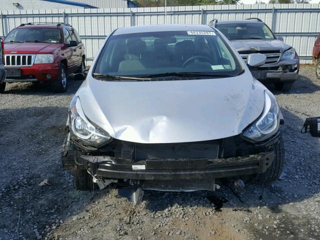 5NPDH4AE5GH702453 - 2016 HYUNDAI ELANTRA SE SILVER photo 9