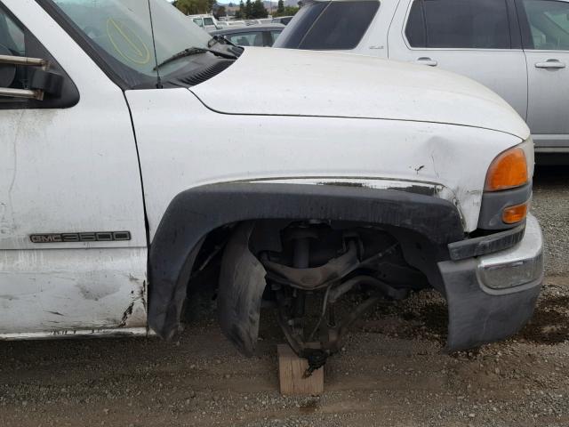 1GDHC34UX7E132992 - 2007 GMC SIERRA C35 WHITE photo 9