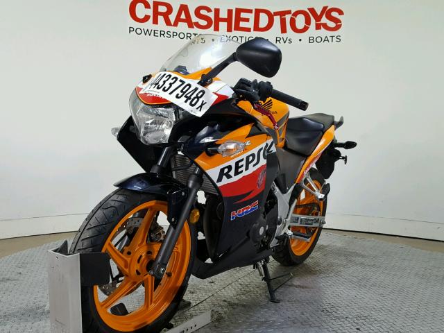 MLHMC4104D5300693 - 2013 HONDA CBR250 R ORANGE photo 4