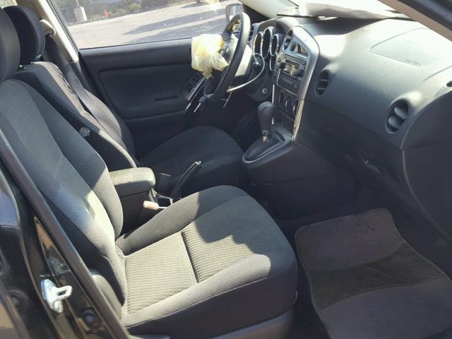 2T1KR32E55C483264 - 2005 TOYOTA MATRIX 黑色 照片 5