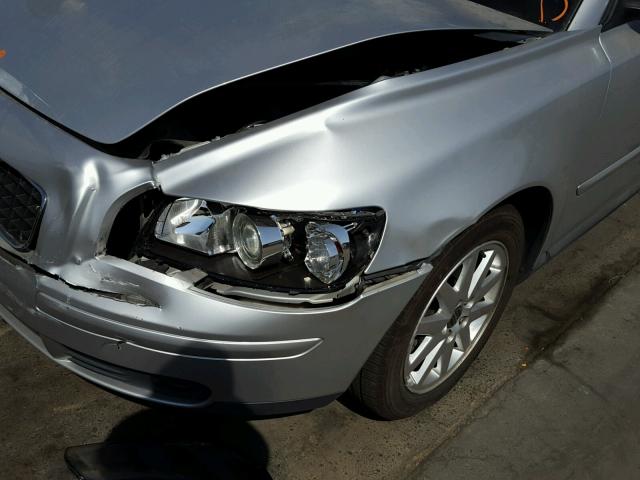 YV1MS682262180870 - 2006 VOLVO S40 T5 SILVER photo 10