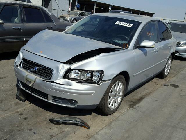 YV1MS682262180870 - 2006 VOLVO S40 T5 SILVER photo 2