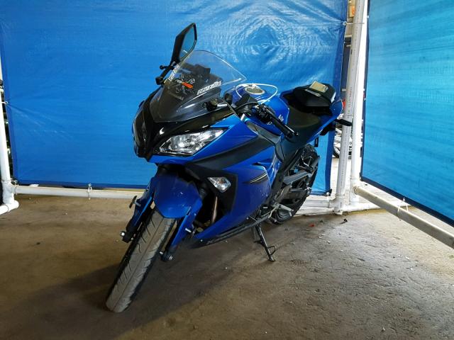 JKAEX8A10HDA31435 - 2017 KAWASAKI EX300 A BLUE photo 2