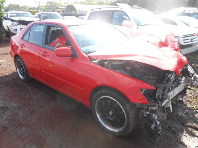 JTHBD182010030771 - 2001 LEXUS IS RED photo 1