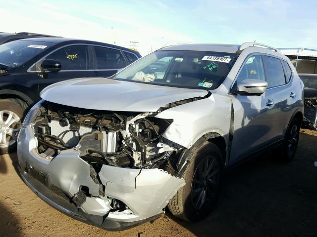 5N1AT2MV3GC864056 - 2016 NISSAN ROGUE S SILVER photo 2